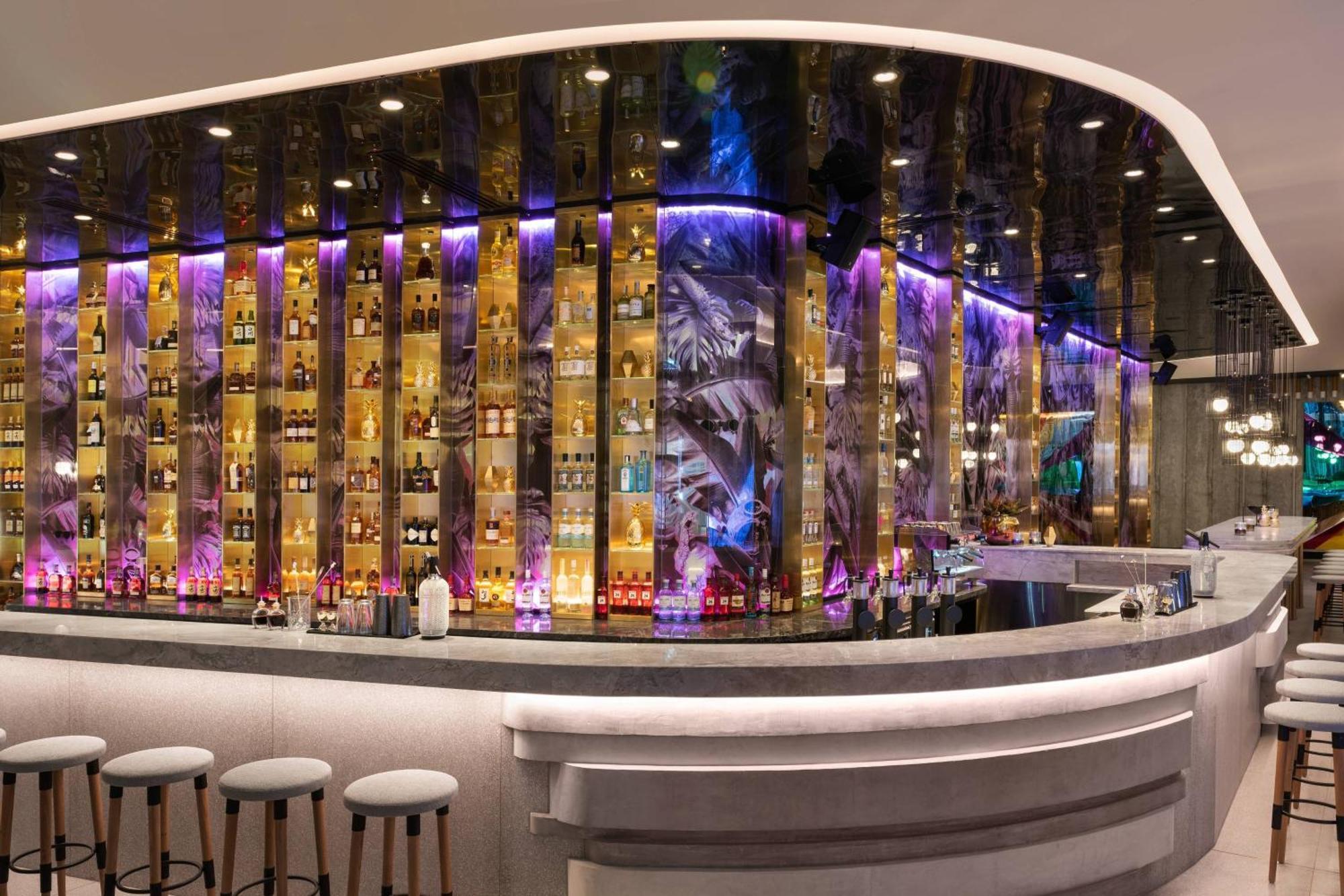 W Brisbane Hotell Eksteriør bilde The bar at the 101 bar